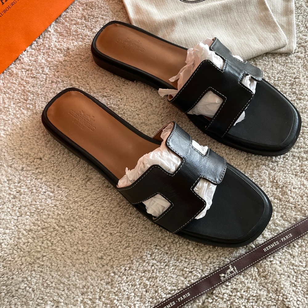 Hermes Oran Black Women's Slide Sandals - Picture 8 of 13